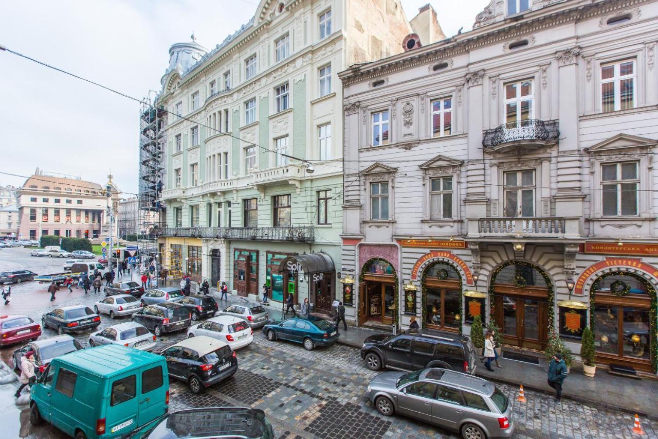 Біля Вокзалу Квартира Подобово По Вулиці Коротка 11 Сучасна Після Ремонту Lviv Exteriör bild